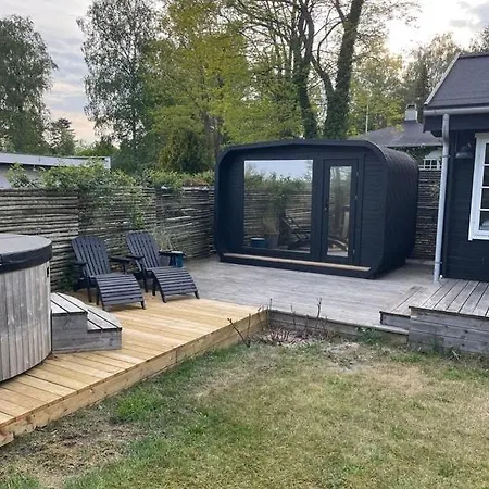 Gentle Living Right By The Sea In Marielyst Feriehus